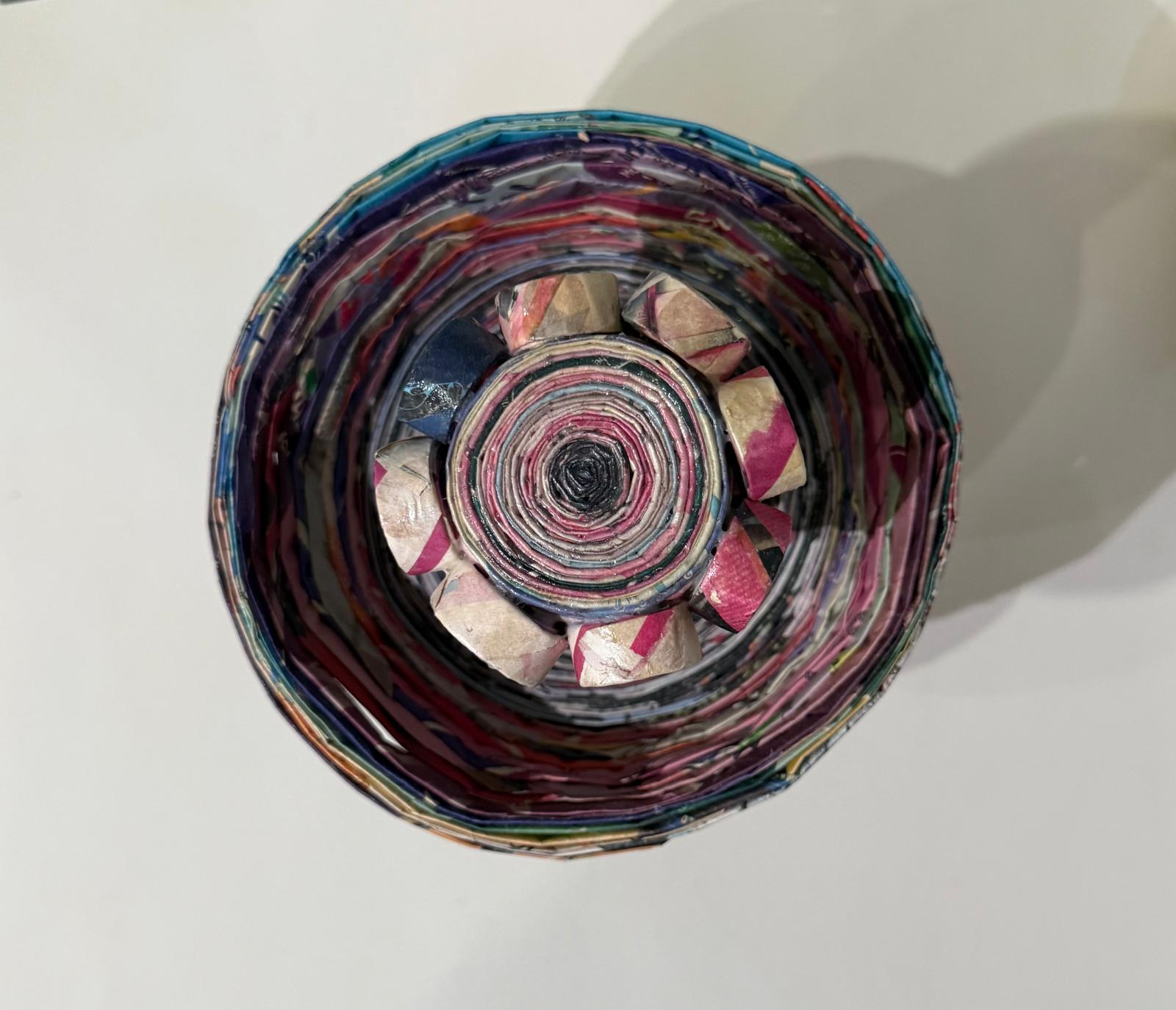 paper-vase-top-view